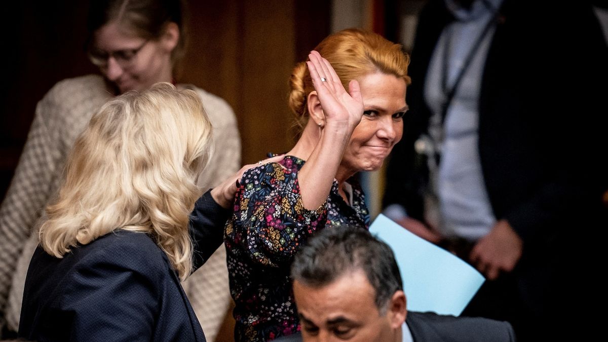 Dánská exministryně pro migraci po rozsudku vězení přišla i o poslanecký mandát